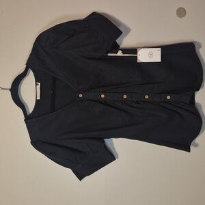 NWT Jackson Rowe “All I Need” Button Down Top – Size S